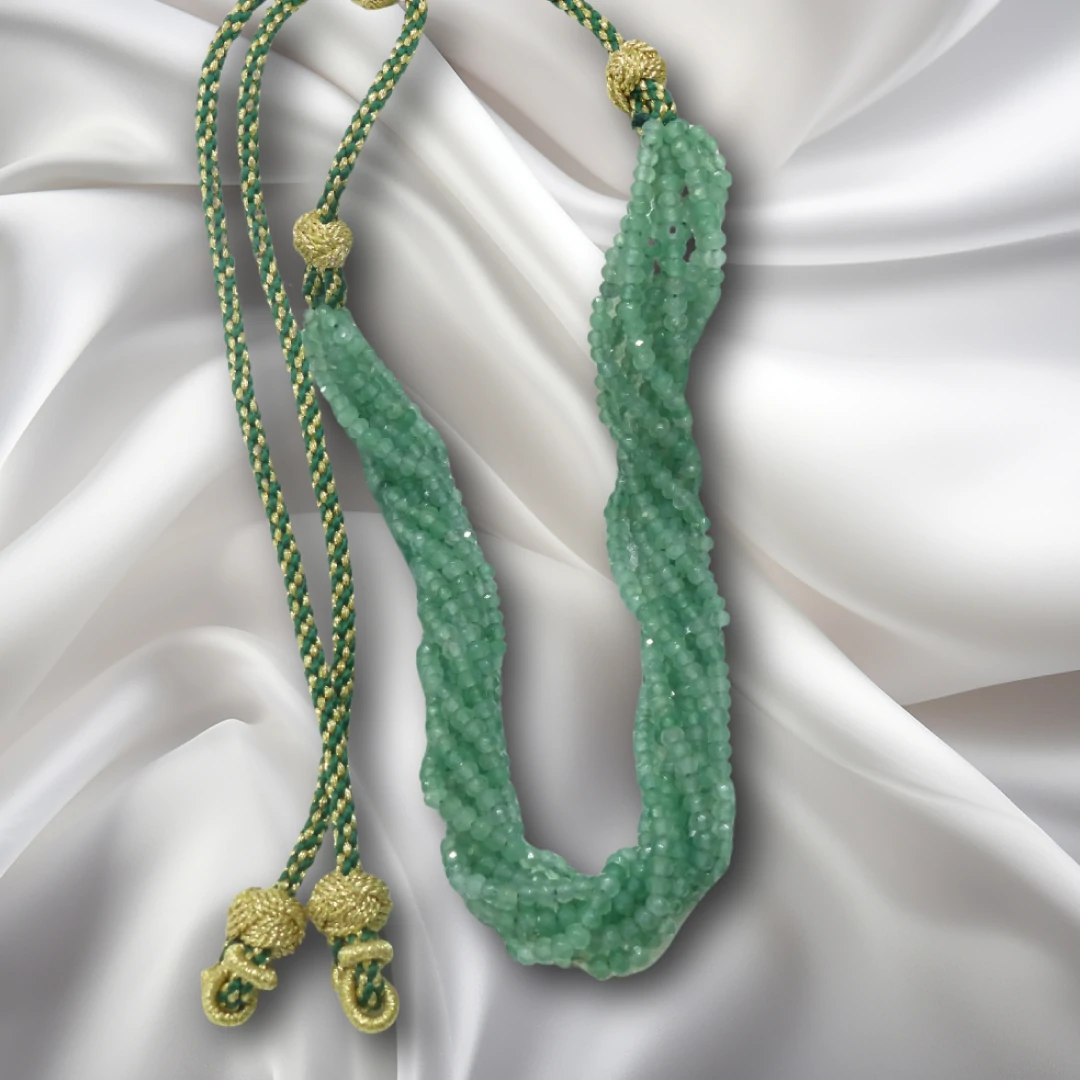 Collier-artisanal-marocain-vert-eau.webp Collier de Perles Vert d’Eau – Élégance Artisanale Marocaine