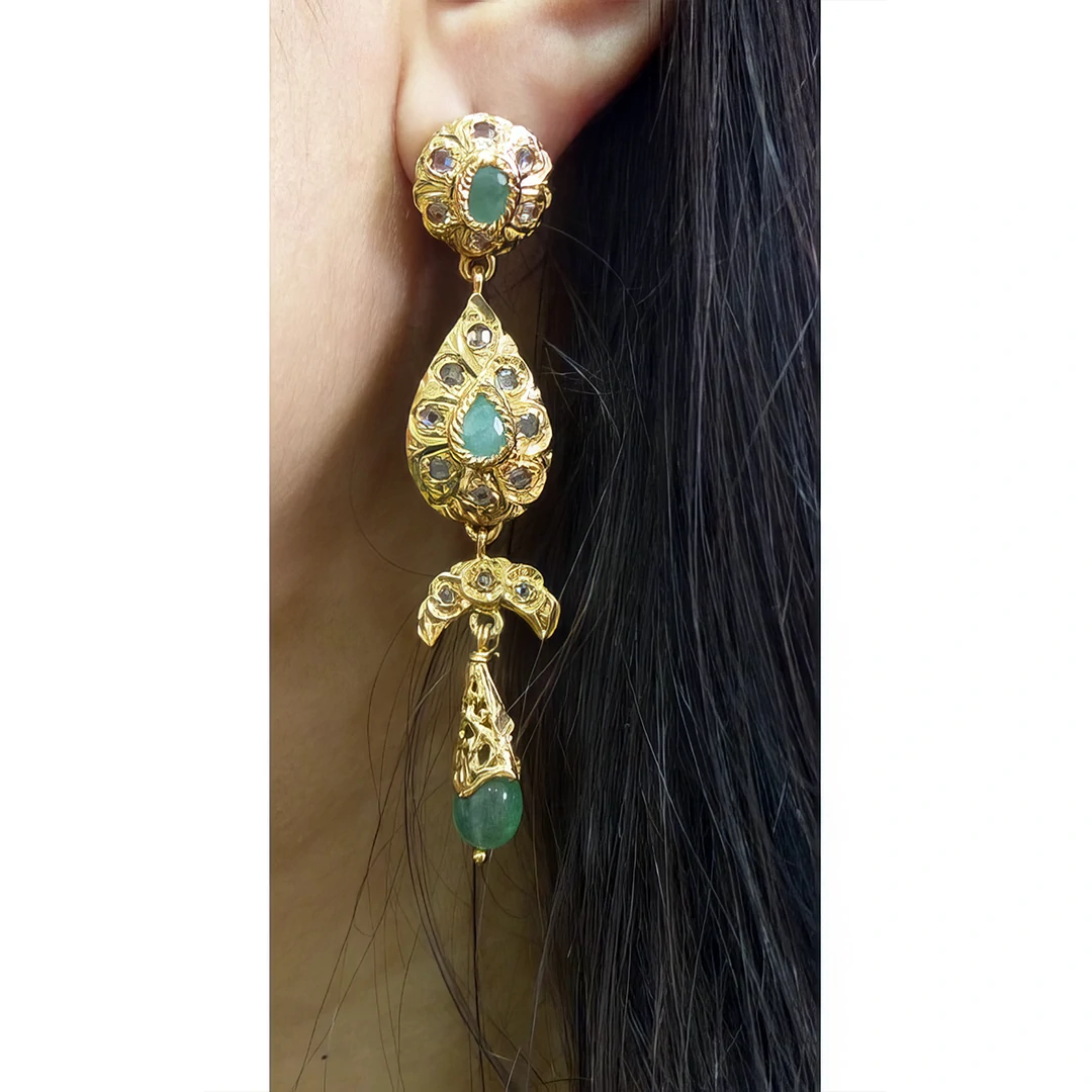 boucles-d-oreilles-beldi-portees.webp Boucles d’Oreilles Beldi Mautassin – Héritage Marocain et Élégance Authentique