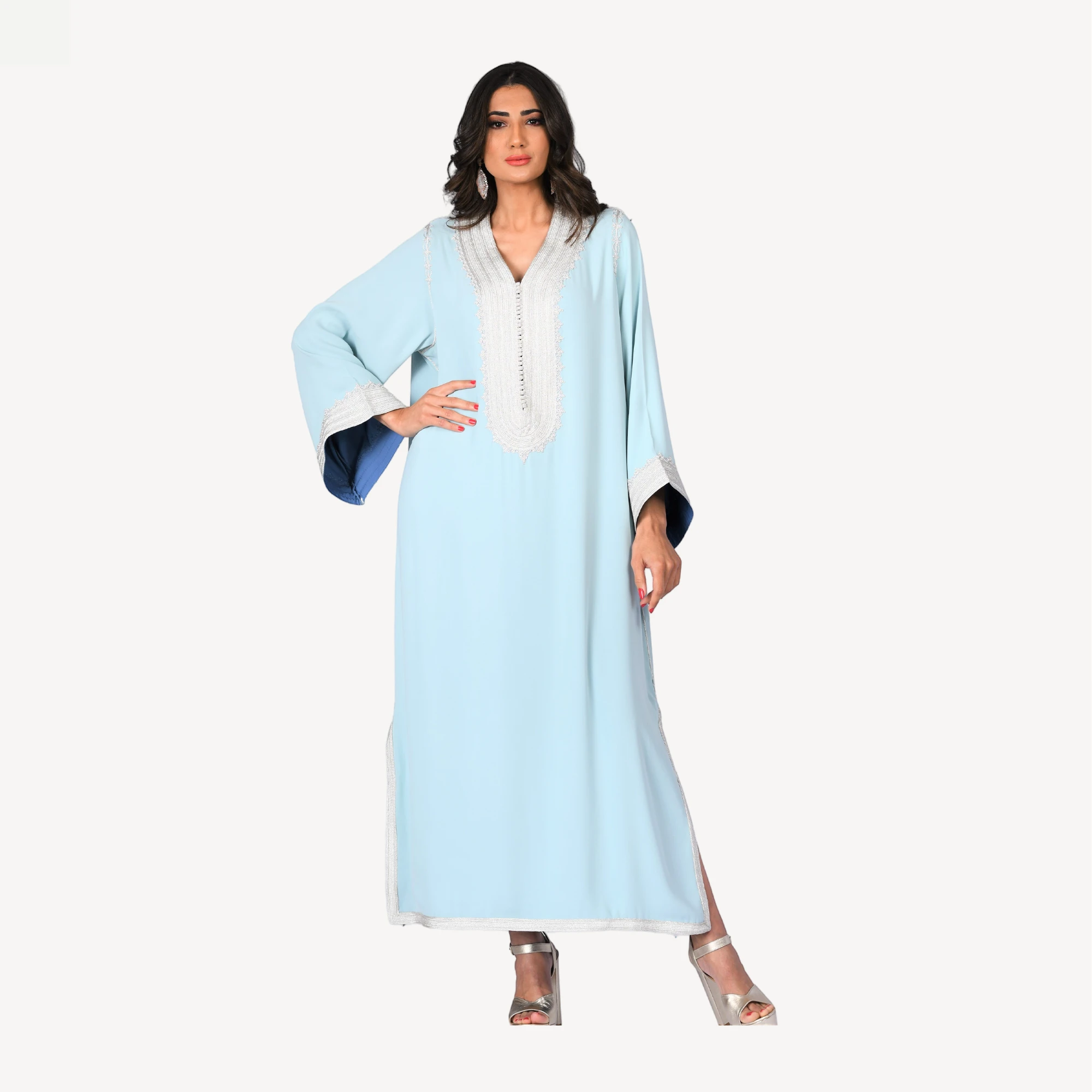 Gandoura-Abeer-bleu-ciel.webp