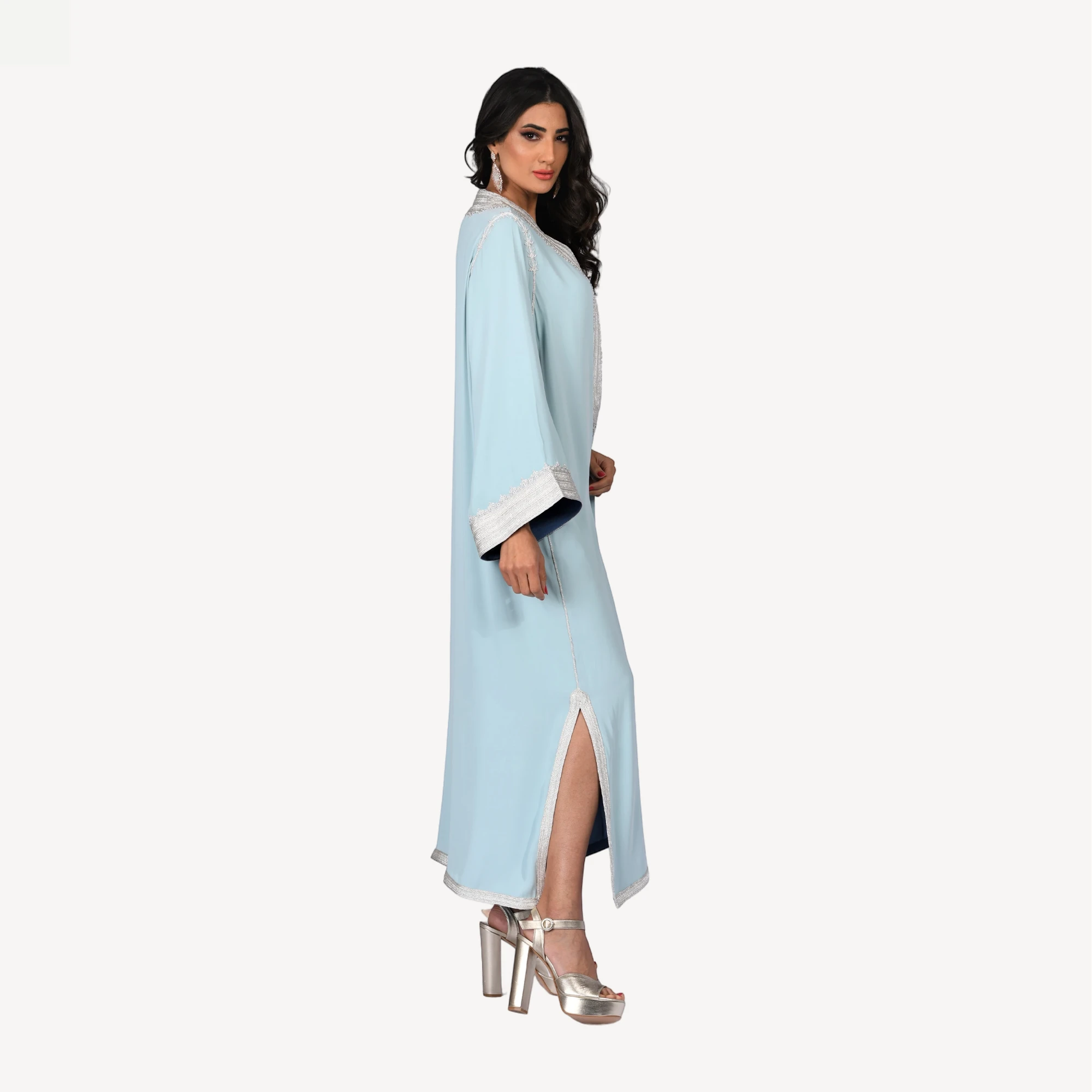 Gandoura-Abeer-bleu-ciel1.webp