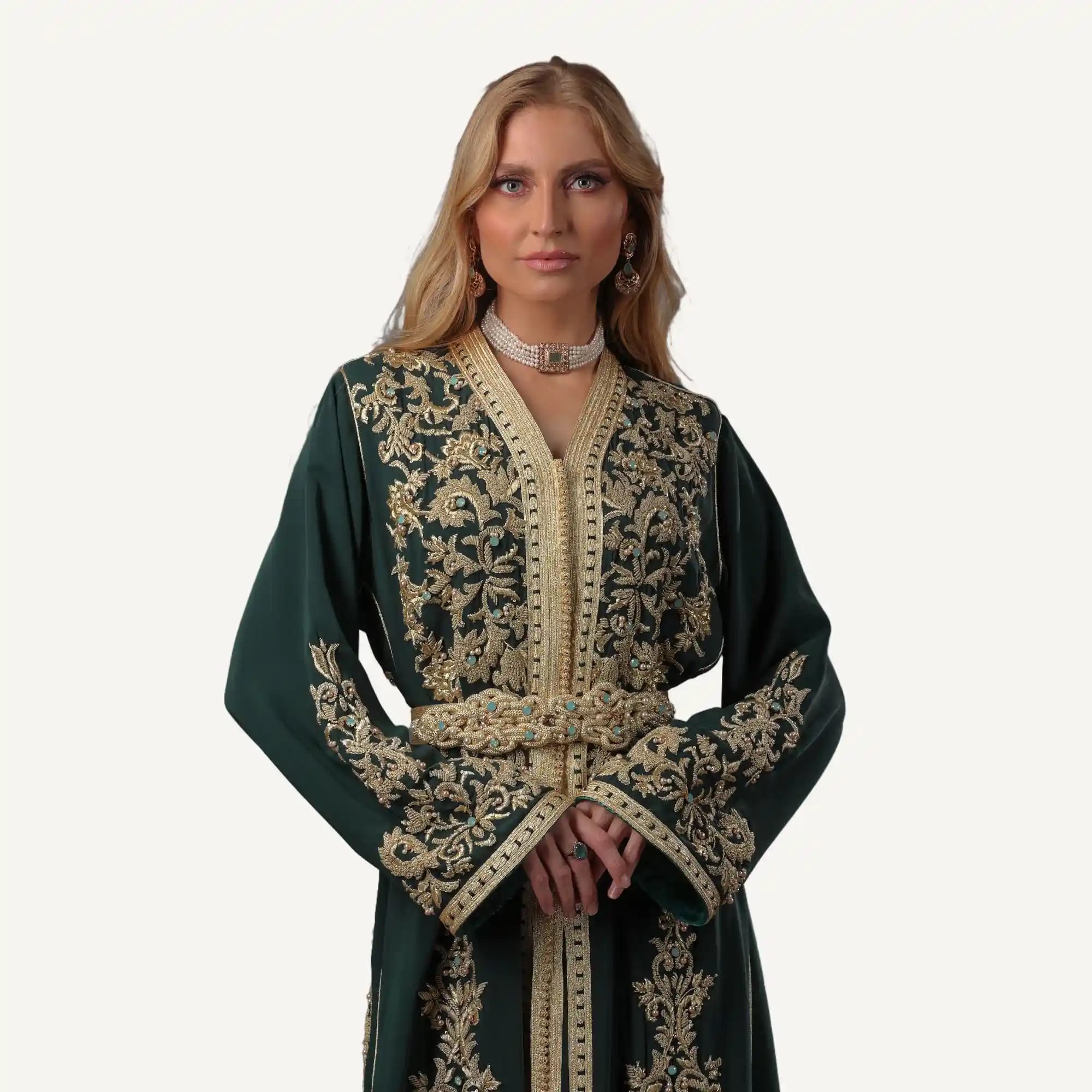 takchita-Nayla-mautassin.webp
