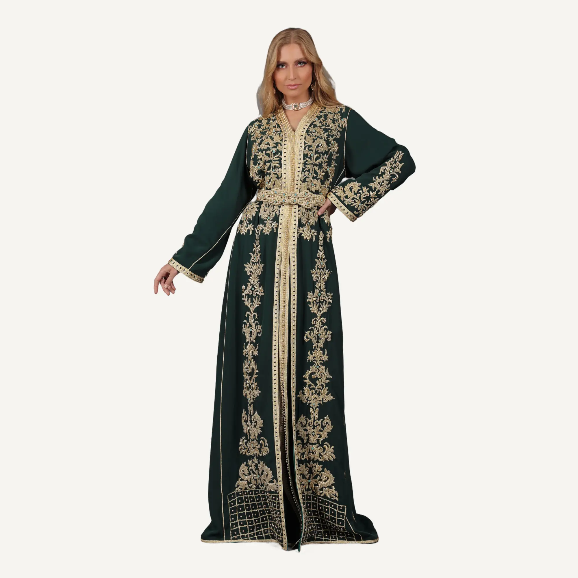 takchita-Nayla-mautassin2.webp